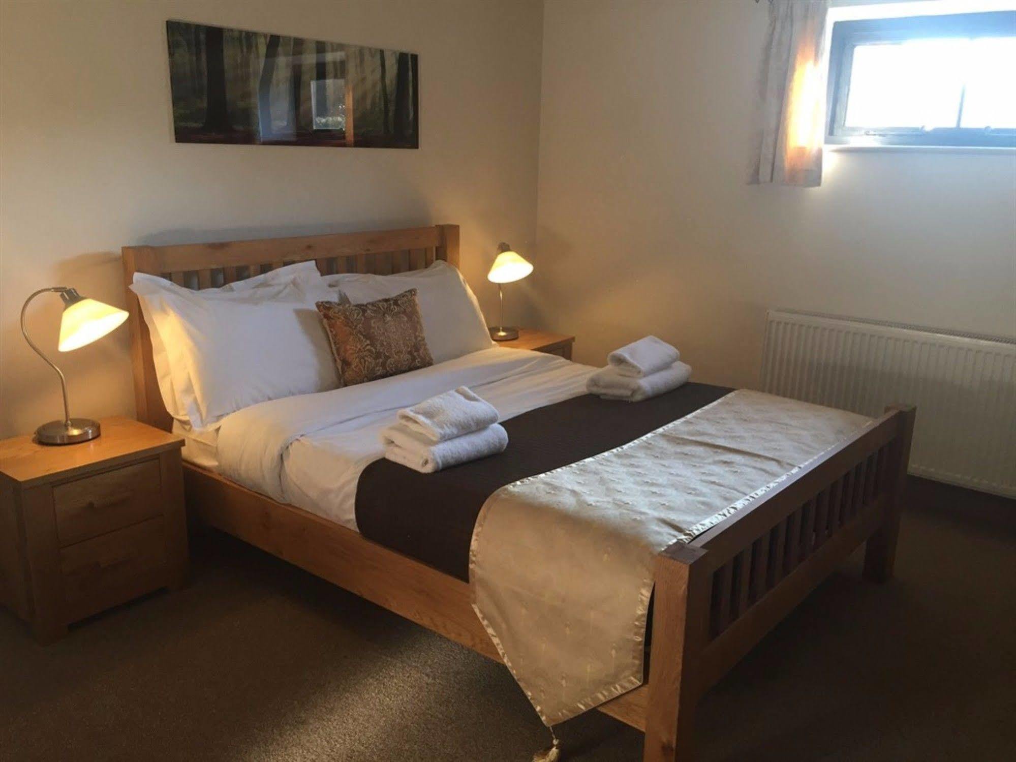 The Dean Ale & Cider House Hotel Chichester Eksteriør billede