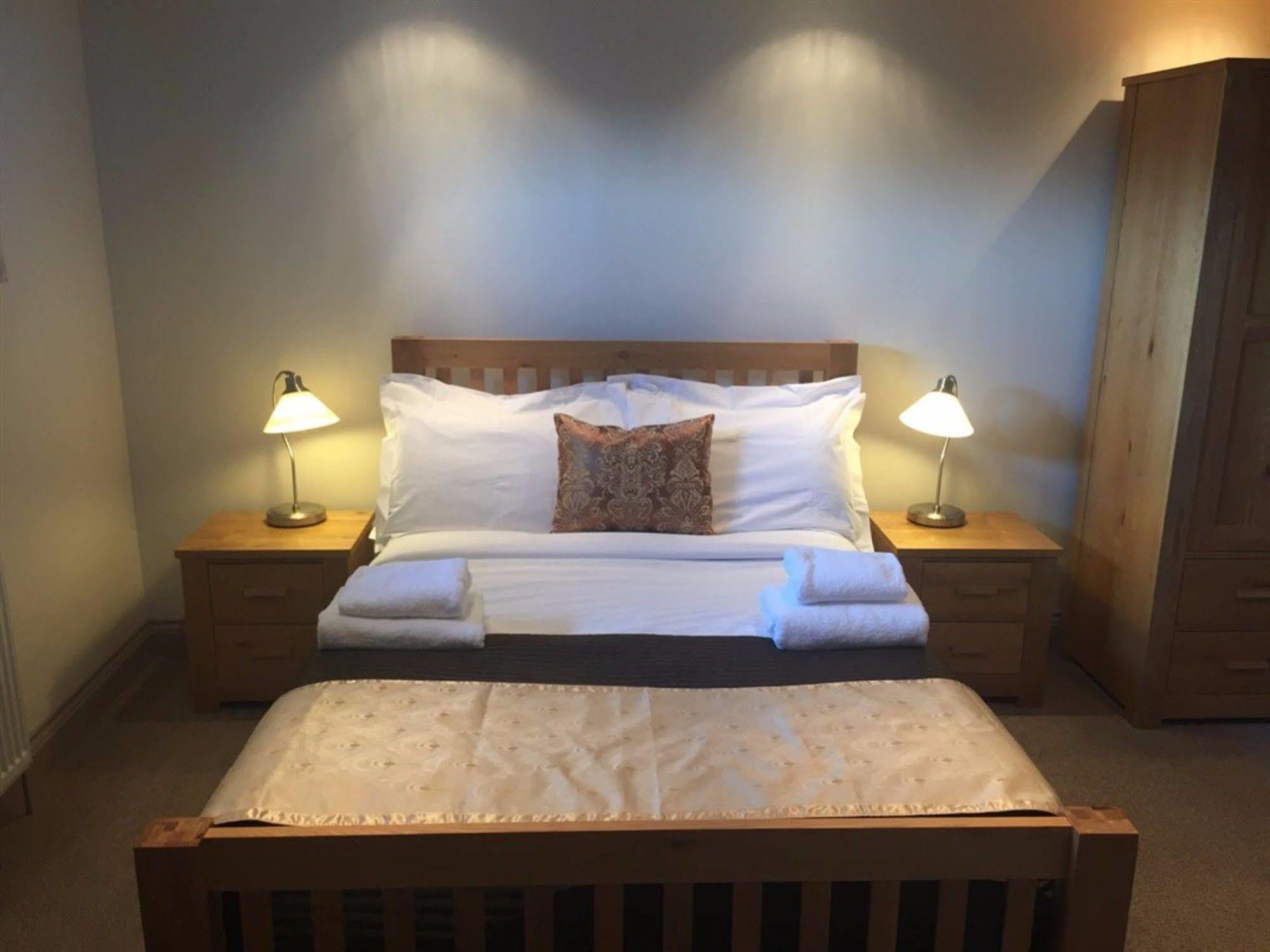 The Dean Ale & Cider House Hotel Chichester Eksteriør billede