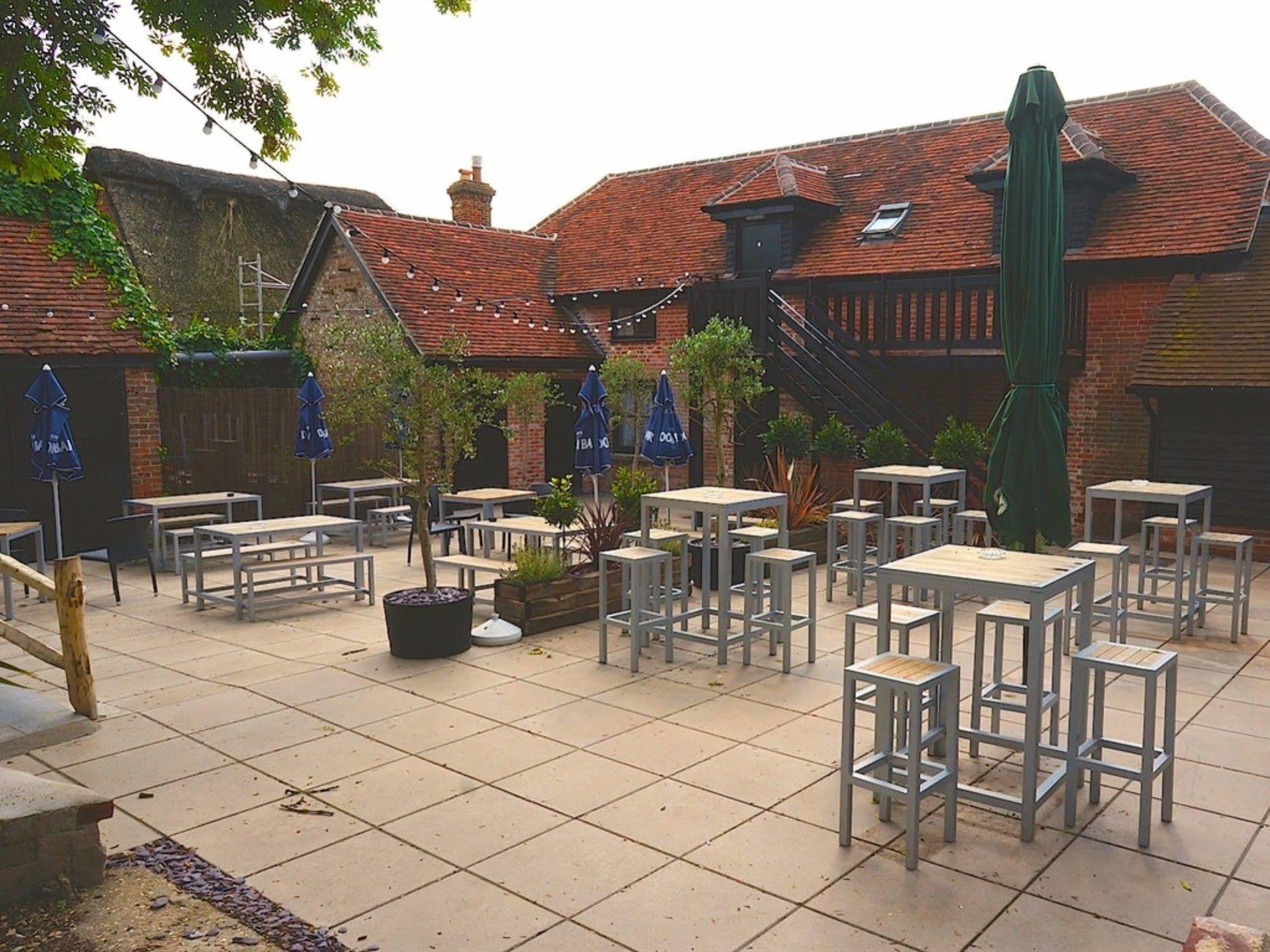 The Dean Ale & Cider House Hotel Chichester Eksteriør billede